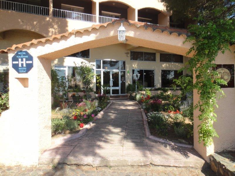 Hotel Le Colibri Lucciana  Kültér fotó